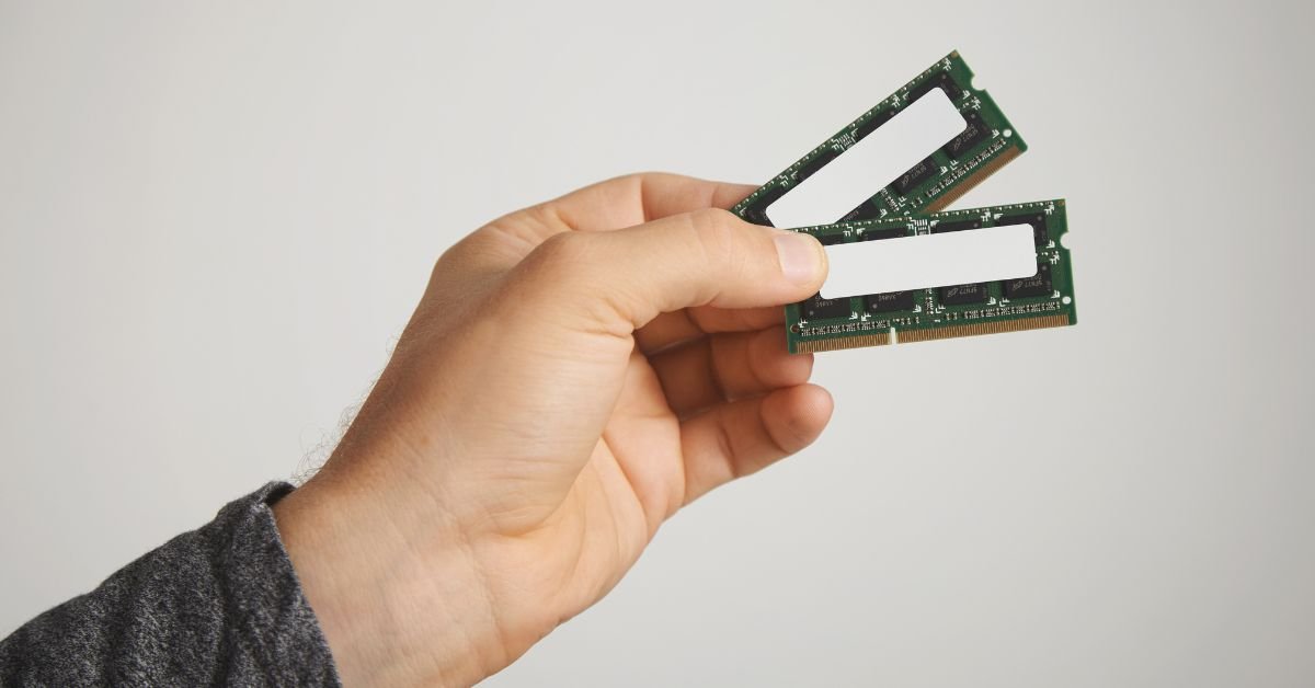 DDR5-5600 SO-DIMM ECC 262 pin