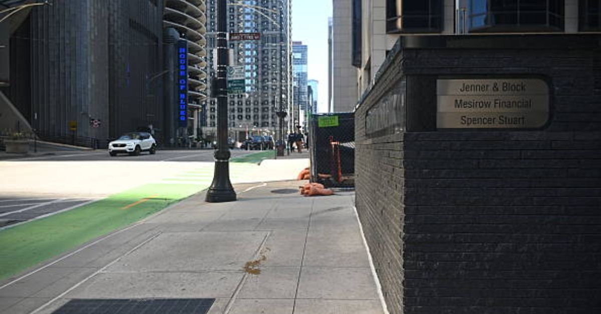 List Crawling Chicago