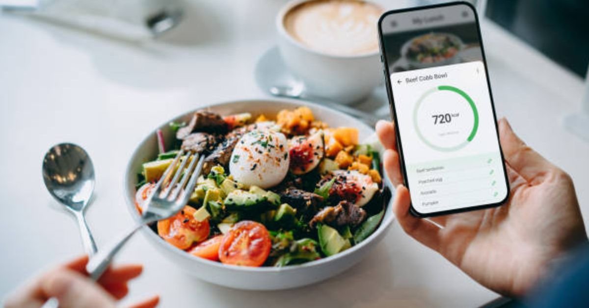 7-day high protein meal prep containers with chicken, salmon, vegetables, and healthy ingredients for weight loss diet plan